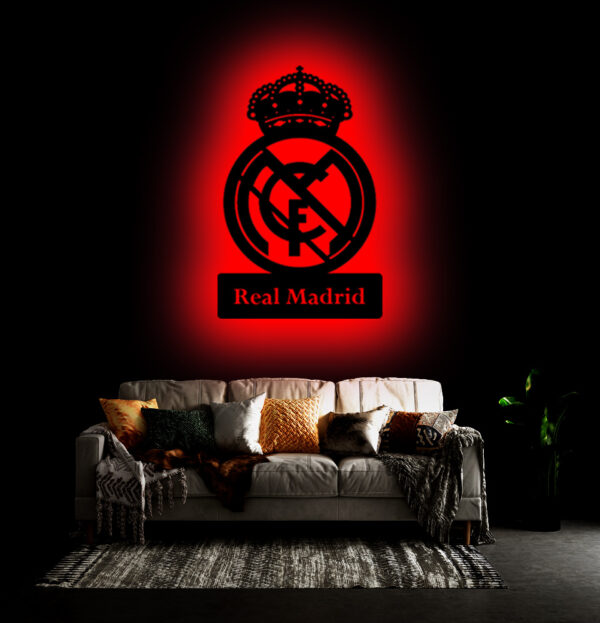 Real Madrid Football Club LED Night Light – 3D Wooden Wall Decor, RGB Illuminated Sign for Fan Cave & Gaming Room